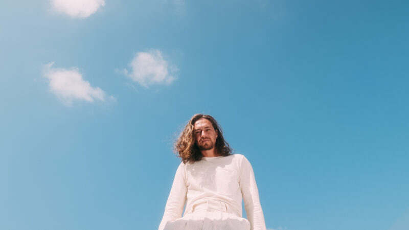 Vitor Kley lança “O Que Sobrou das Pequenas Grandes Coisas”