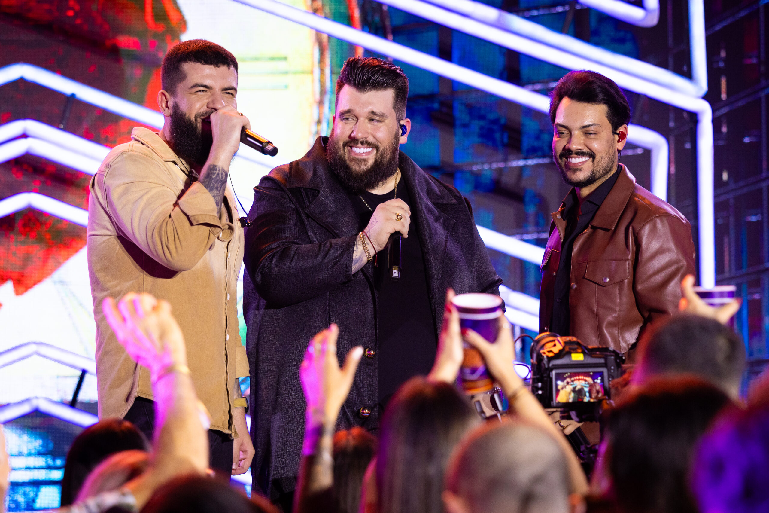 No auge, Panda lança “Guerra Diária” com Ícaro & Gilmar.