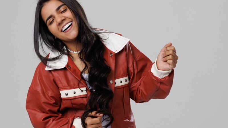 Yasmin Santos endossa sucesso no universo sertanejo com o lançamento de clipes de ‘Intuição’, seu novo DVD.