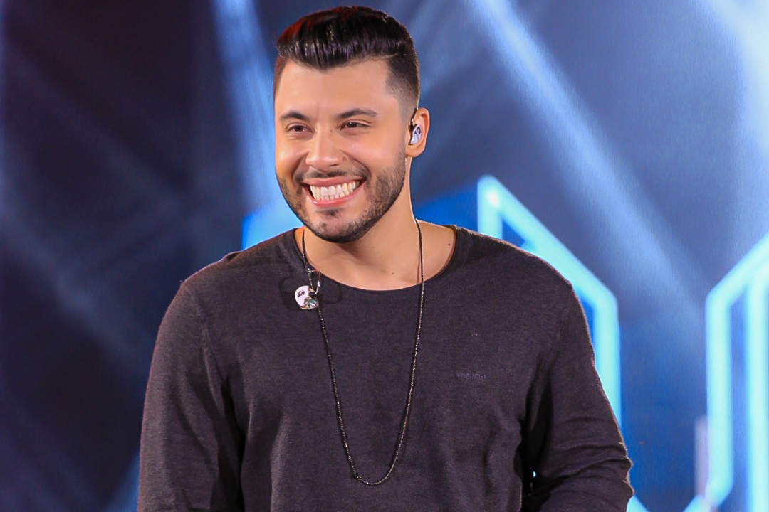 Murilo Huff sobe ao pódio e conquista o 2° lugar como o artista solo sertanejo mais ouvido do Brasil.