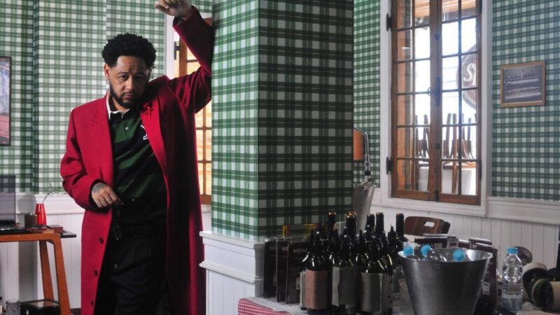 Emicida anuncia participações de Projota e Rashid nos shows de São Paulo.