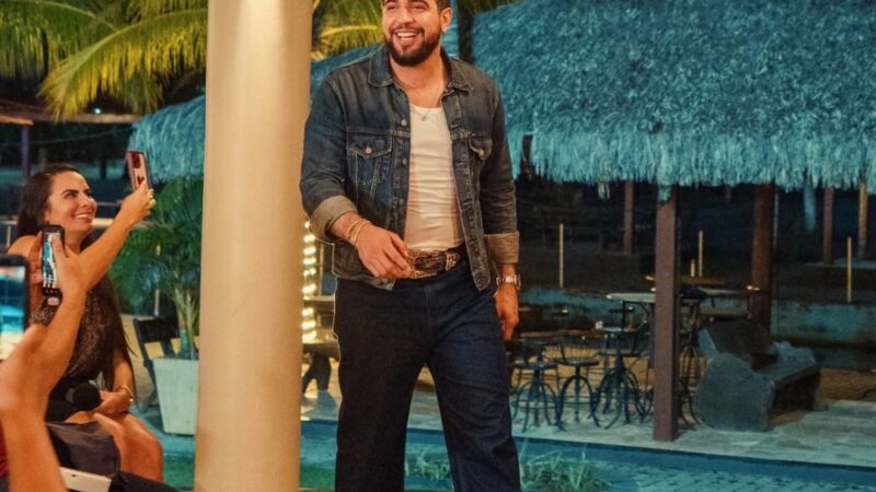 Só poderia ser ele! “Paredão do Nattan” é o título de seu novo álbum , que traz várias vertentes do forró.