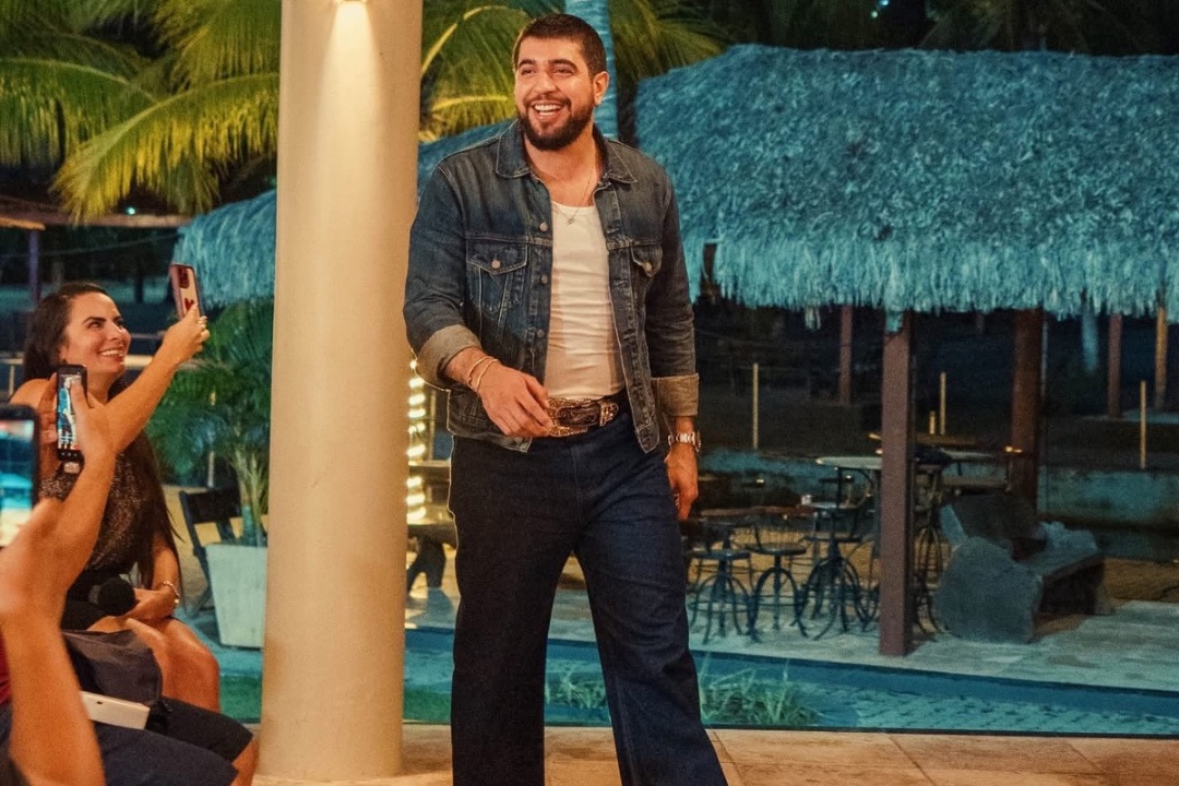 Só poderia ser ele! “Paredão do Nattan” é o título de seu novo álbum , que traz várias vertentes do forró.