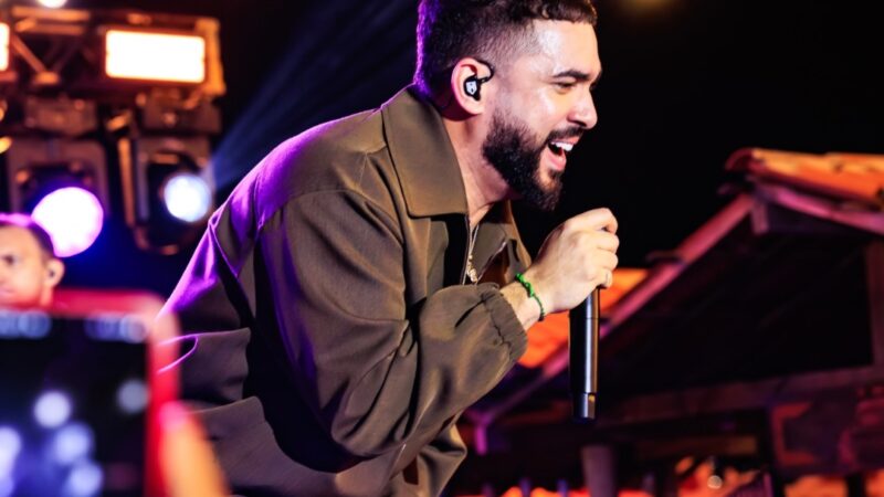 Henry Freitas lança primeiro EP de “Esse É O Meu Forró” com participações de Jonas Esticado e Márcia Fellipe.