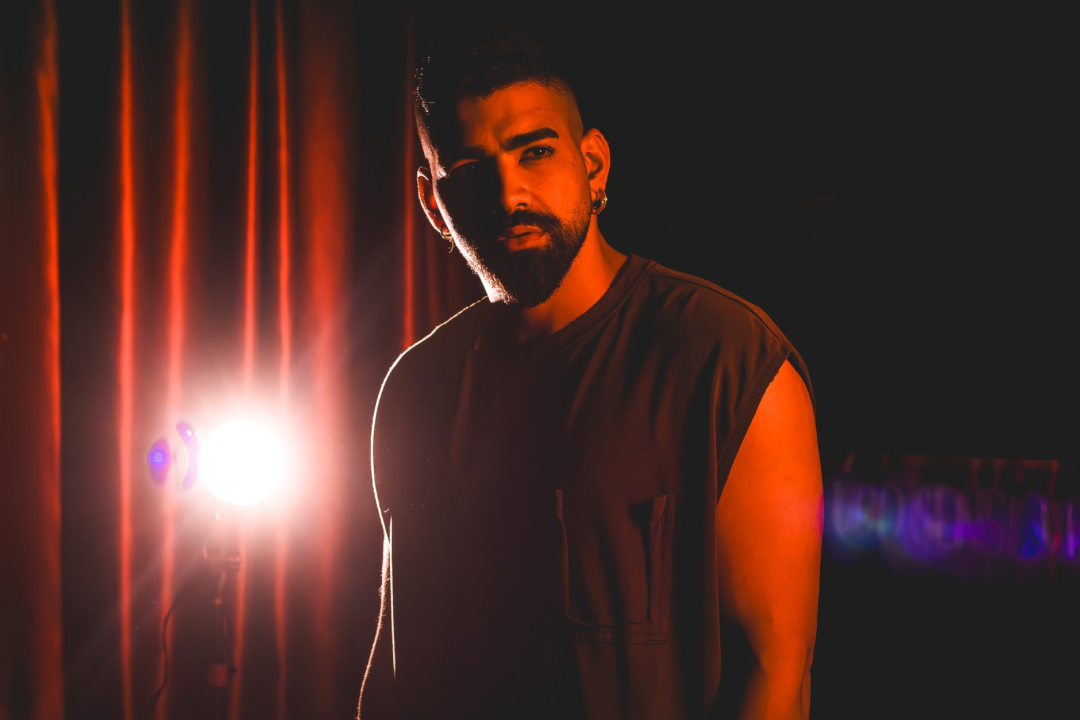 Dilsinho apresenta novas faixas de “Conteúdo Sensível” e marca virada de ciclo no projeto.