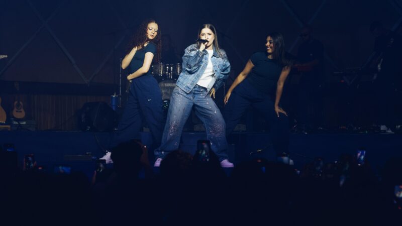 Fenômeno do pop, GIANA leva show de “FELÍDIA” ao Centauro Desbrava em Campinas.