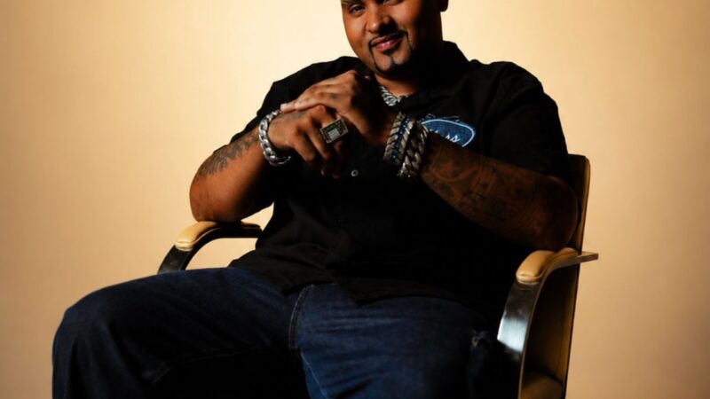 Entre arquibancada e pista, Kevin O Chris lança o EP “Aquecimento do Hexa” 