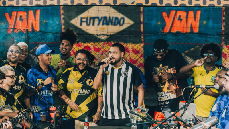 Yan convoca a torcida para viver a Copa do Mundo ao som de pagode no FutYANdo, no Rio.
