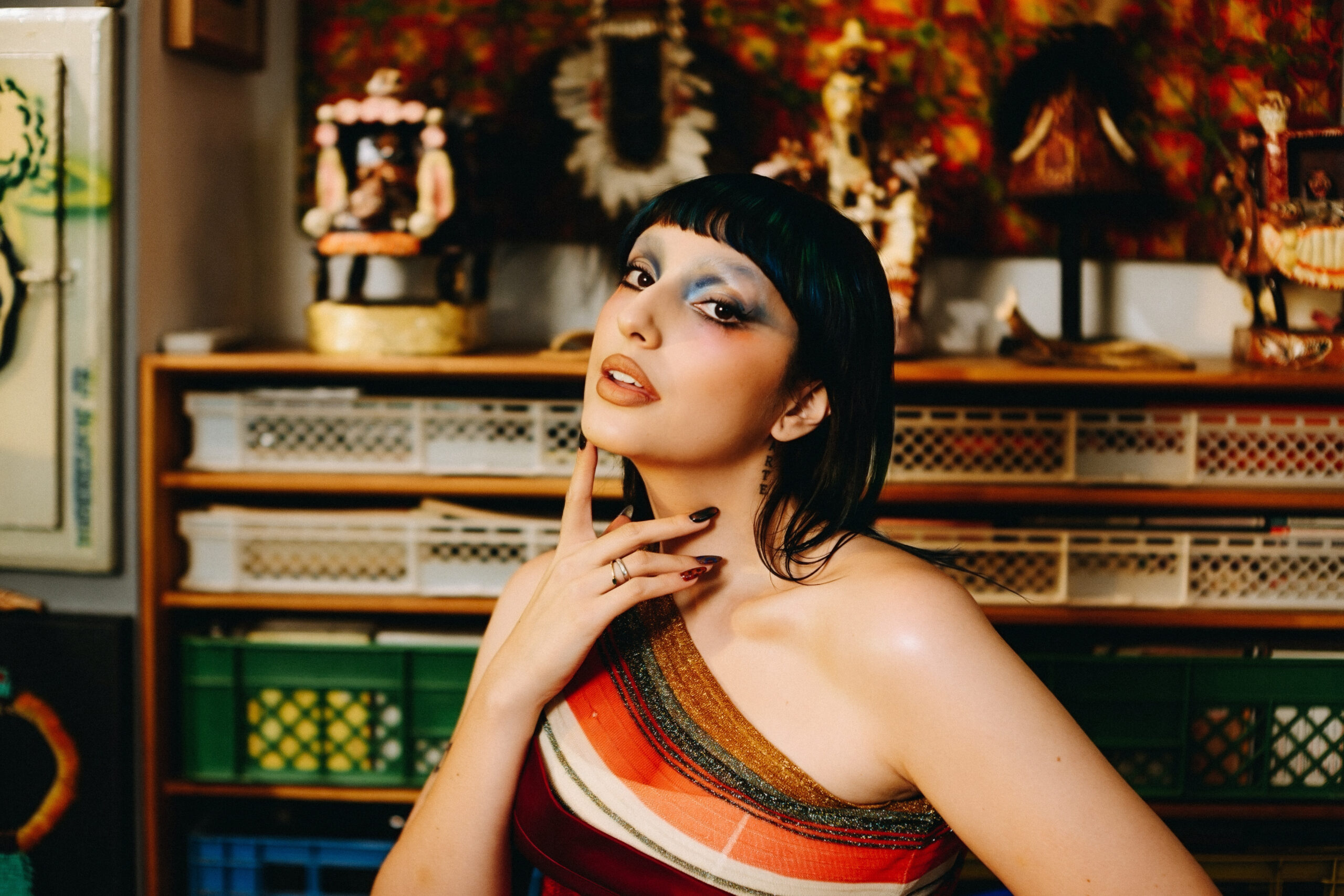 Jenni Mosello lança “BRava” e transforma identidade, brasilidade e intensidade em novo álbum.
