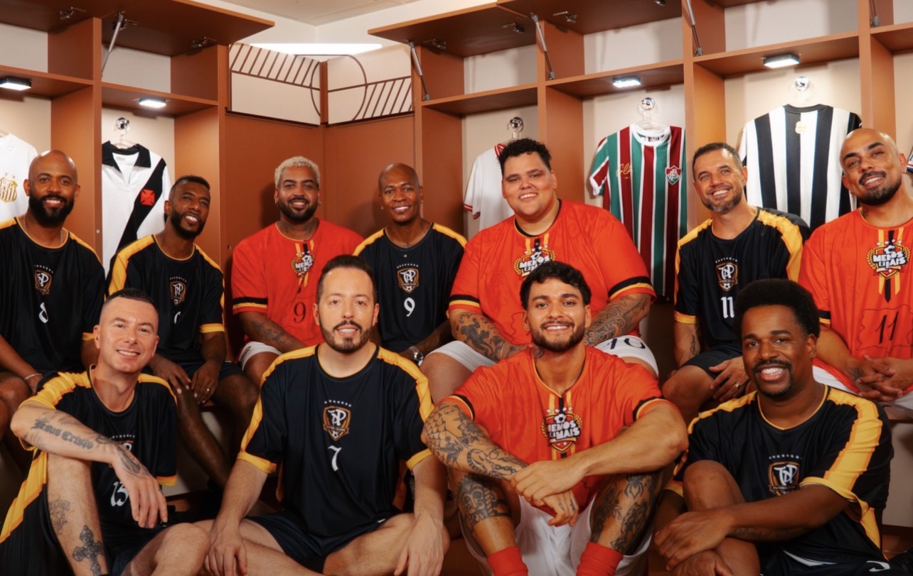 Quando o pagode encontra o futebol: Turma do Pagode apresenta novo projeto gravado em campo.