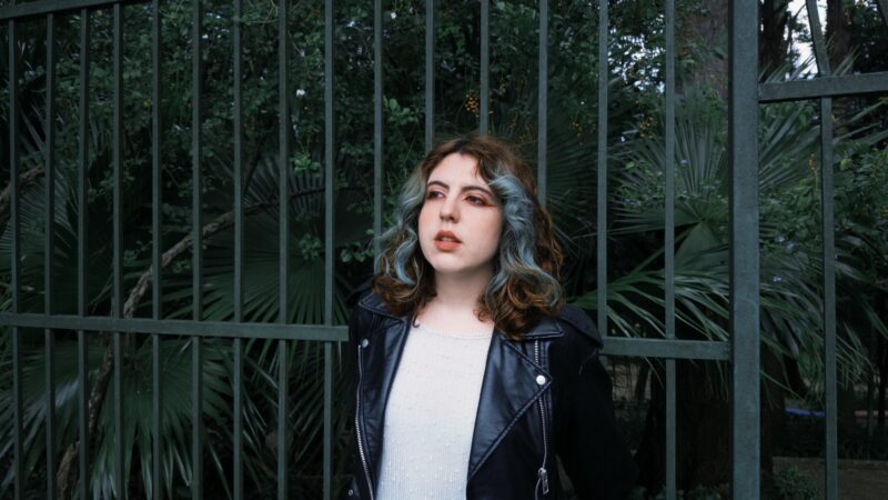 Nova voz da MPB Rock, Tuany faz das cicatrizes potência no álbum “Carta Aberta”