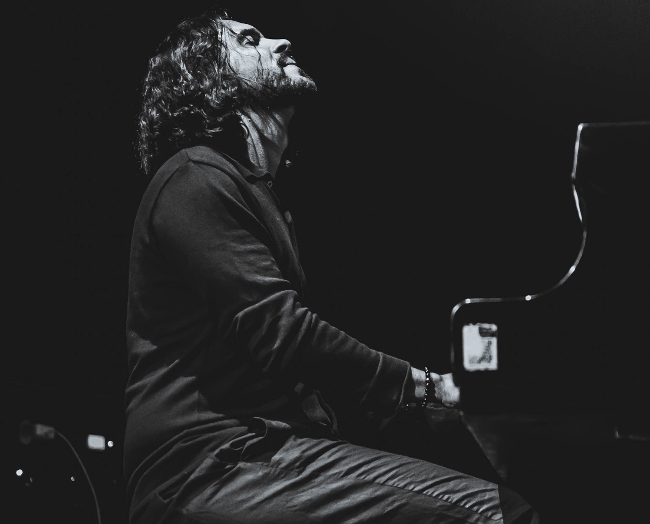 Fellipe Fernandes mistura MPB e jazz em sua nova música “Homens-Ninguém”