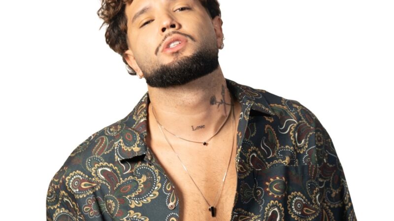 Gabrielzinho lança “Dubai” e apresenta novas faixas do projeto “Festinha”