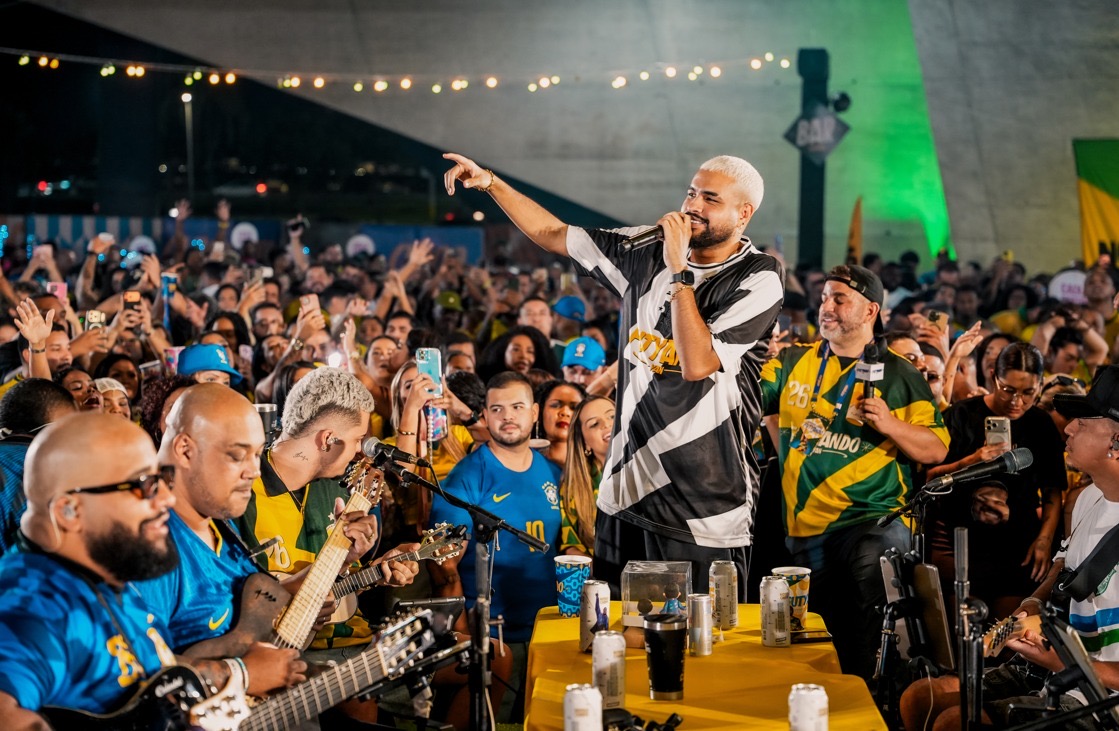 Após reunir milhares de torcedores e grandes nomes do pagode, Yan confirma nova edição do FutYANdo para o mata-mata da Copa do Mundo.