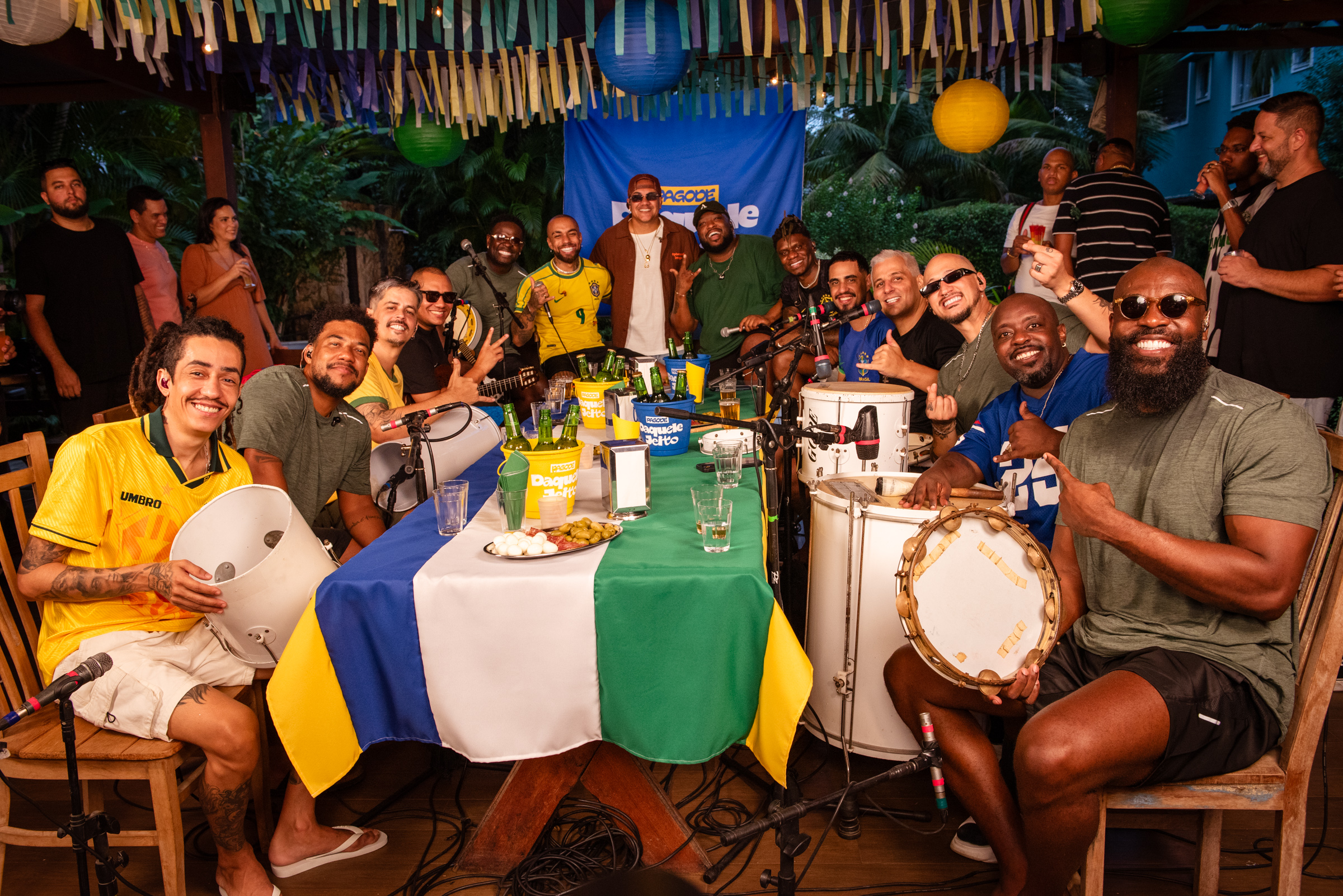 Di Propósito e Benzadeus lançam o álbum completo de “Pagode Daquele Jeito” com o single “Dorme com Deus / Pra Não Pensar em Você”