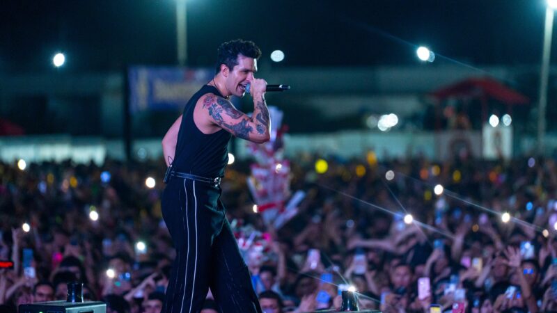 Luan Santana leva multidão em shows do fim de semana no Nordeste do Brasil.