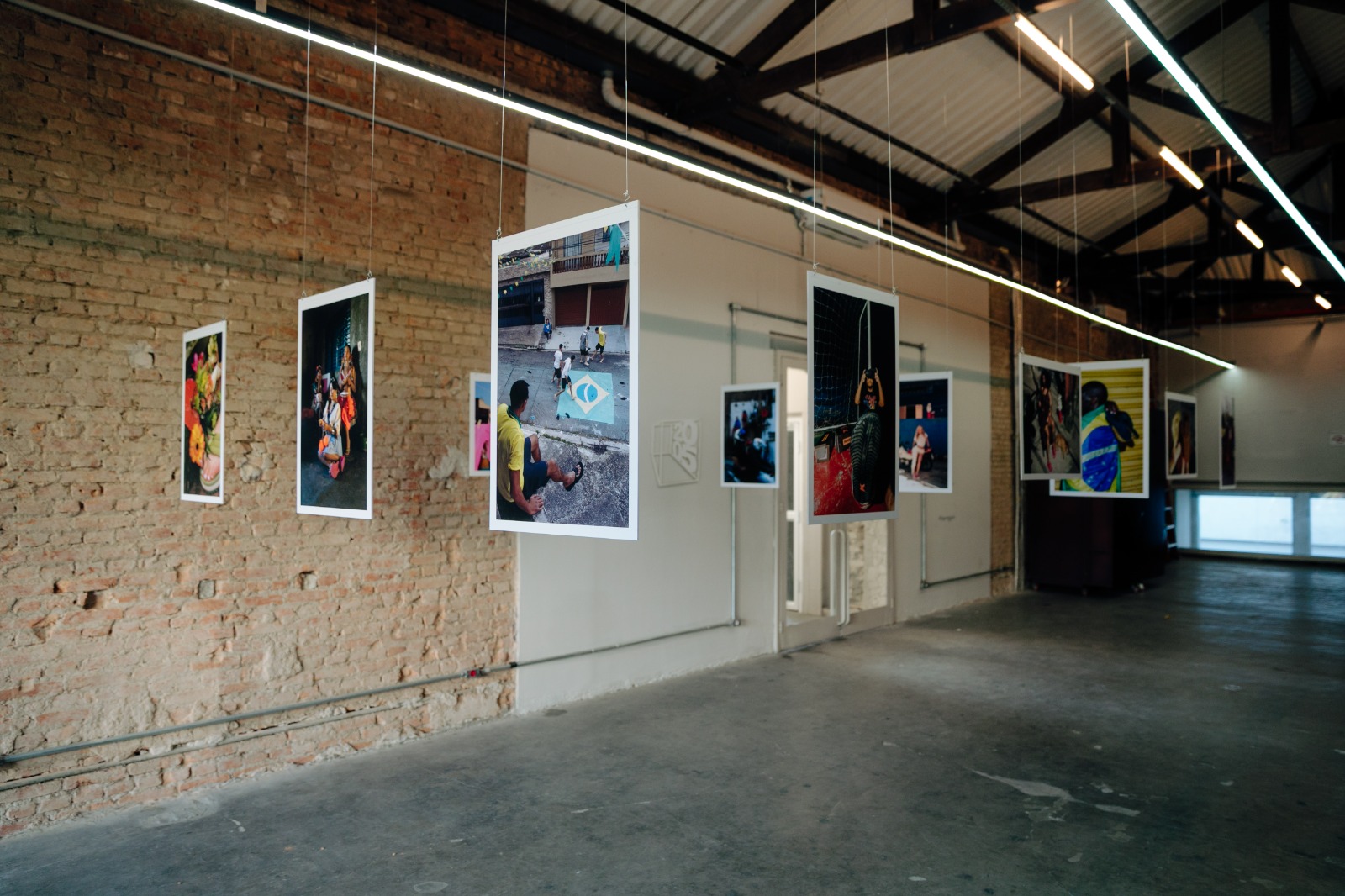 Com entrada gratuita, Kenner e Projeto Click na Favela inauguram exposição ‘Territorialidade de Afeto’ em São Paulo.