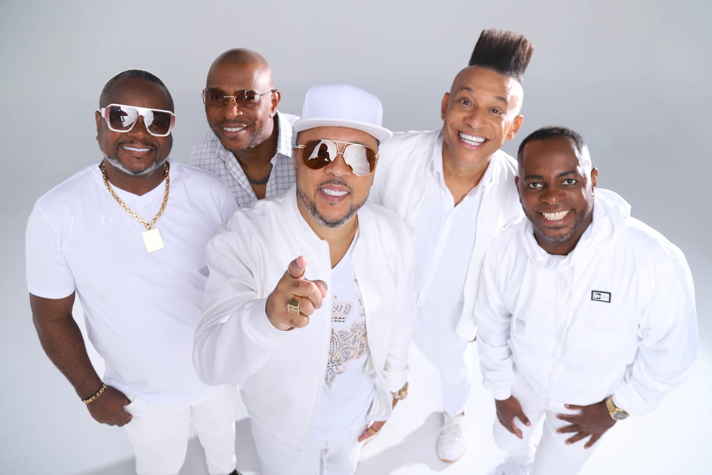 Nesta sexta-feira (21), pela primeira vez no Casarão do Firmino, grupo Molejo promete muito pagode das antigas na Lapa.