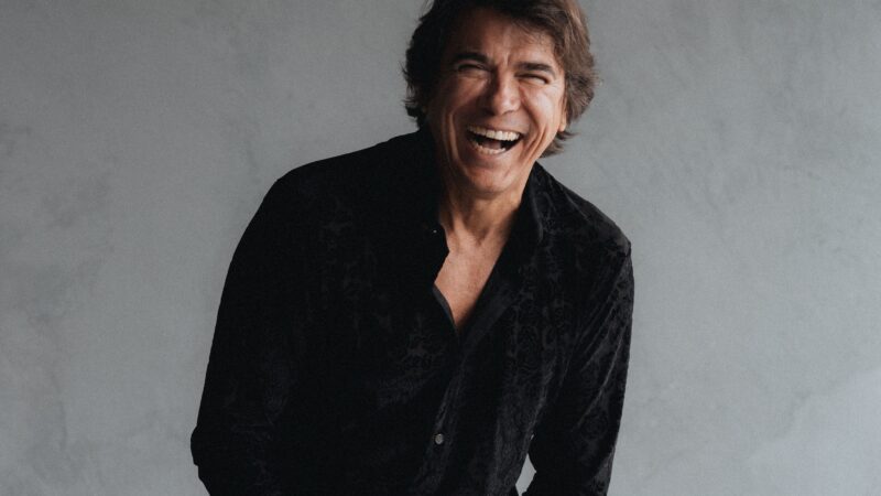 Milton Guedes desembarca em Belo Horizonte com sucessos de Lulu Santos nesta sexta (21).