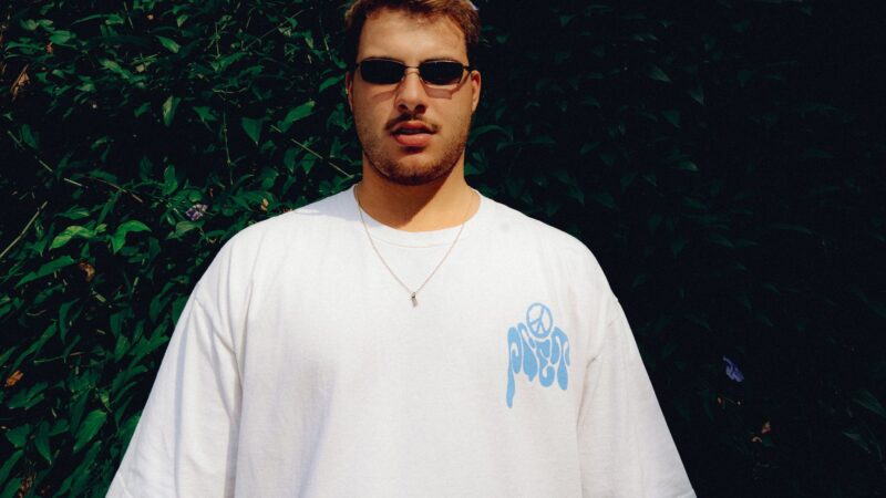 Felipe Poeta transforma a experiência de uma noite na pista em narrativa sonora em “clubber’s fever”