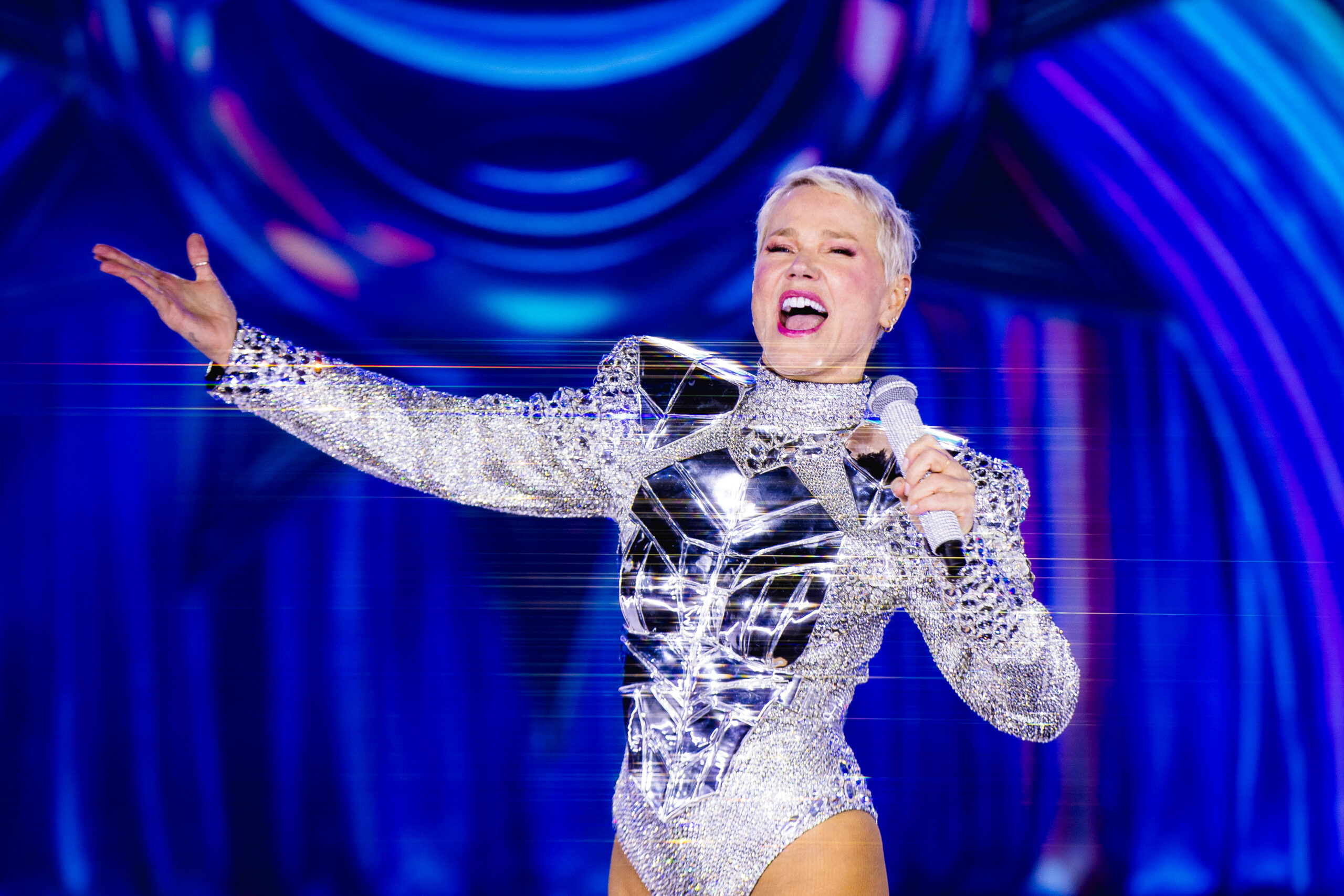 Xuxa esgota ingressos da segunda data em São Paulo e anuncia terceiro show de O Último Voo da Nave na capital paulista.