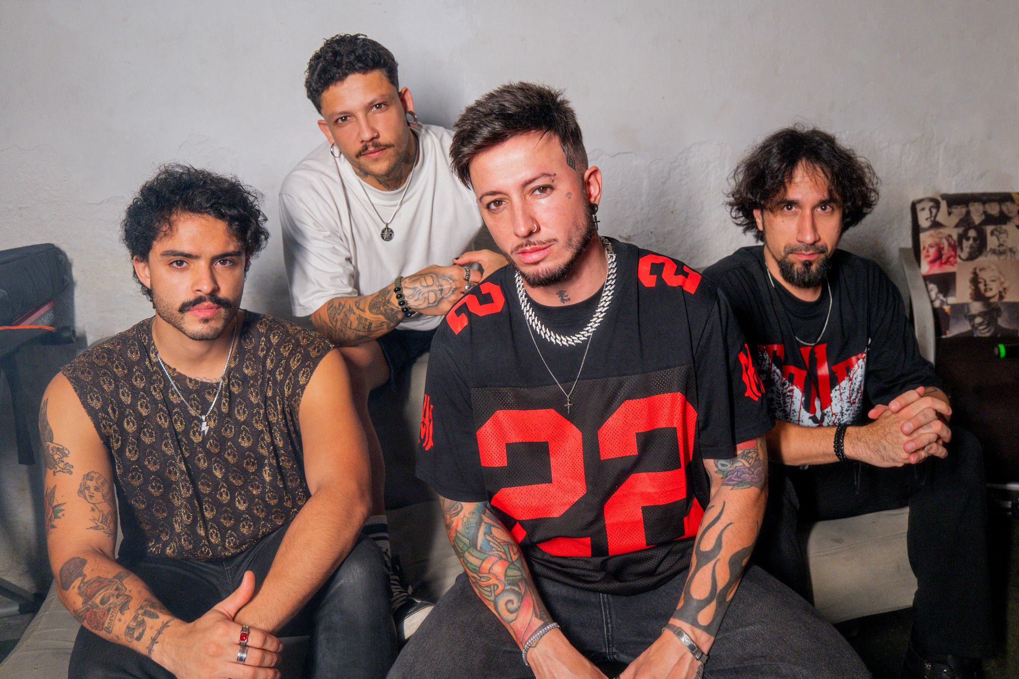 HEVO84 celebra duas décadas de Emo nacional com Julies, Beto (Replace), Aléxia e Yas.