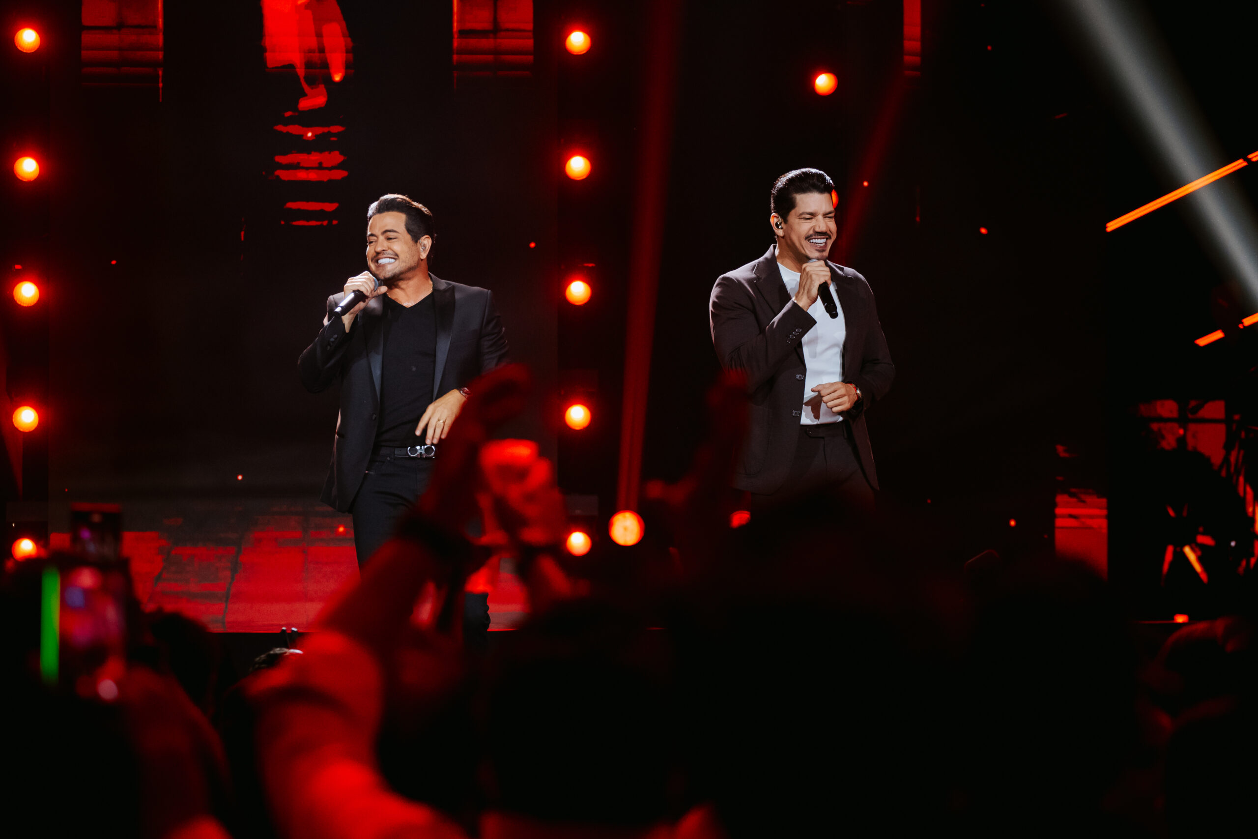 Henrique & Diego gravam novo DVD com repertório que celebra sucessos.