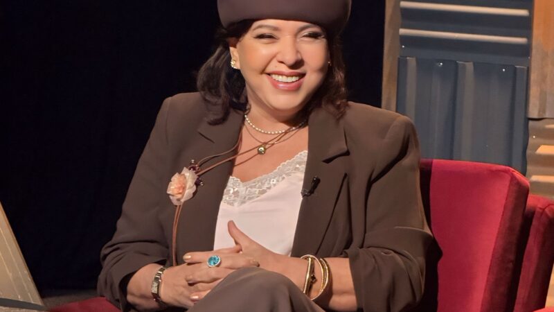 Roberta Miranda celebra 40 anos de carreira com show no Vivo Rio.