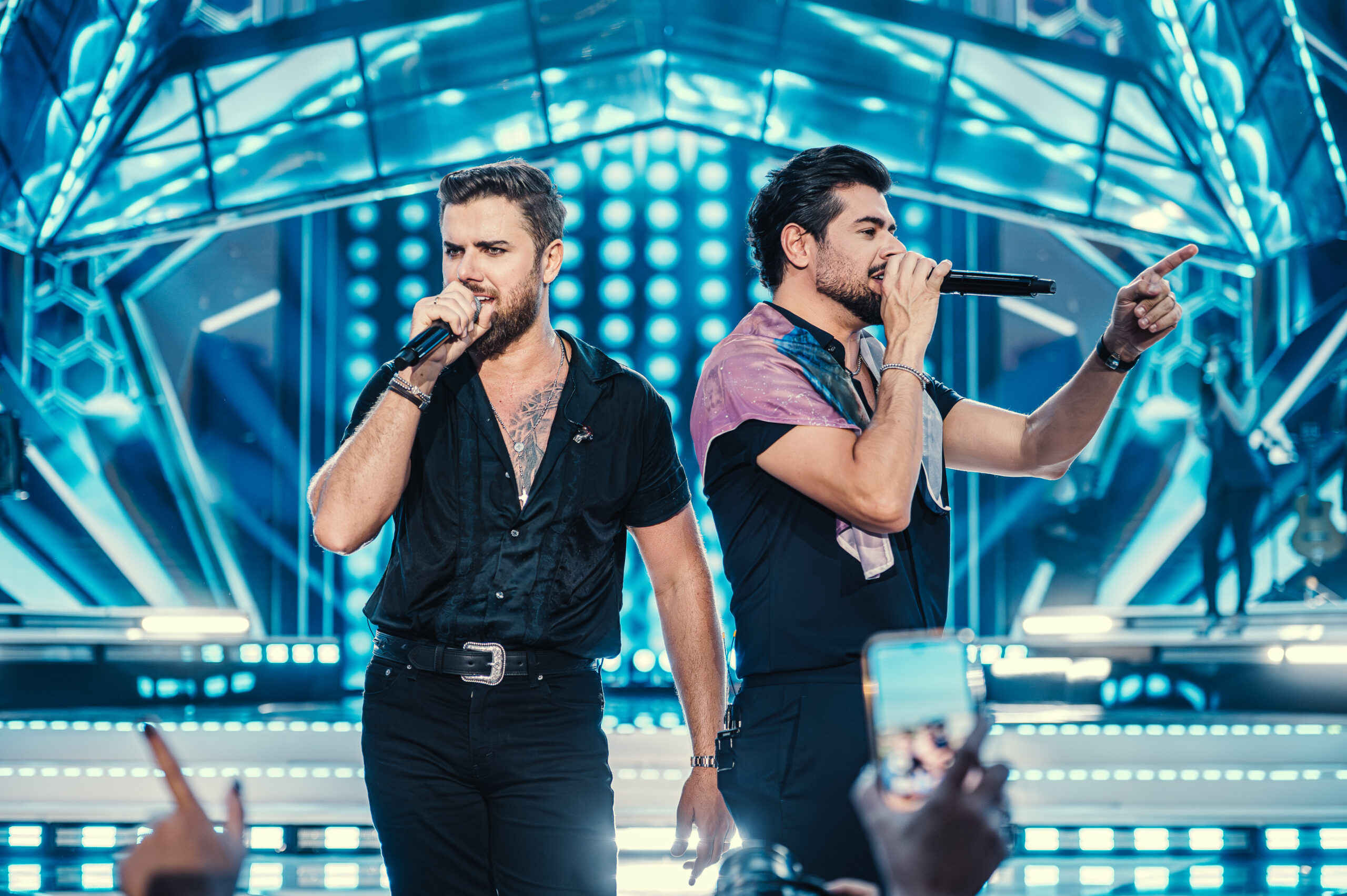 Zé Neto & Cristiano lançam álbum completo “Vocês & Deus” e consolidam uma das grandes fases da carreira.