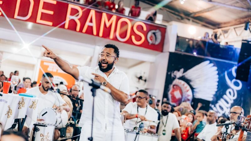 Dudu leva roda de samba para o Cacique de ramos com convidados especiais .