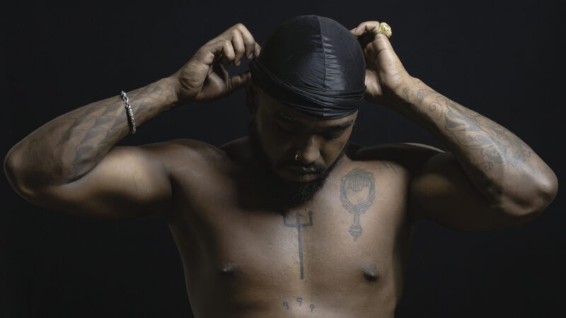 Celo Dut apresenta “Rei das Ruas”, álbum que transforma ancestralidade, afeto e identidade em sua obra mais pessoal.