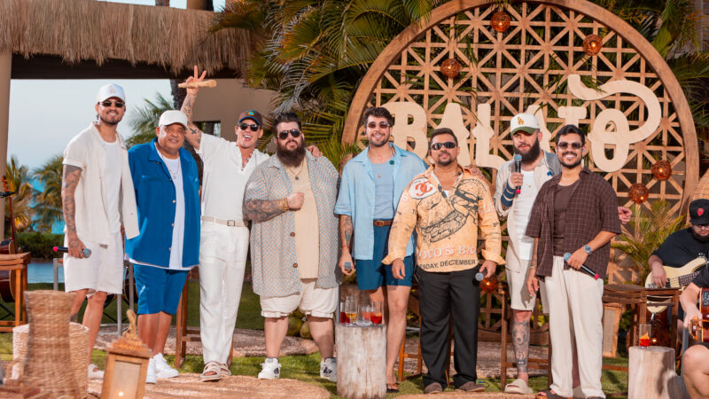 Xand Avião, Nattan, Zé Vaqueiro, Panda, Ícaro & Gilmar e Humberto & Ronaldo se unem em medley de clássicos.