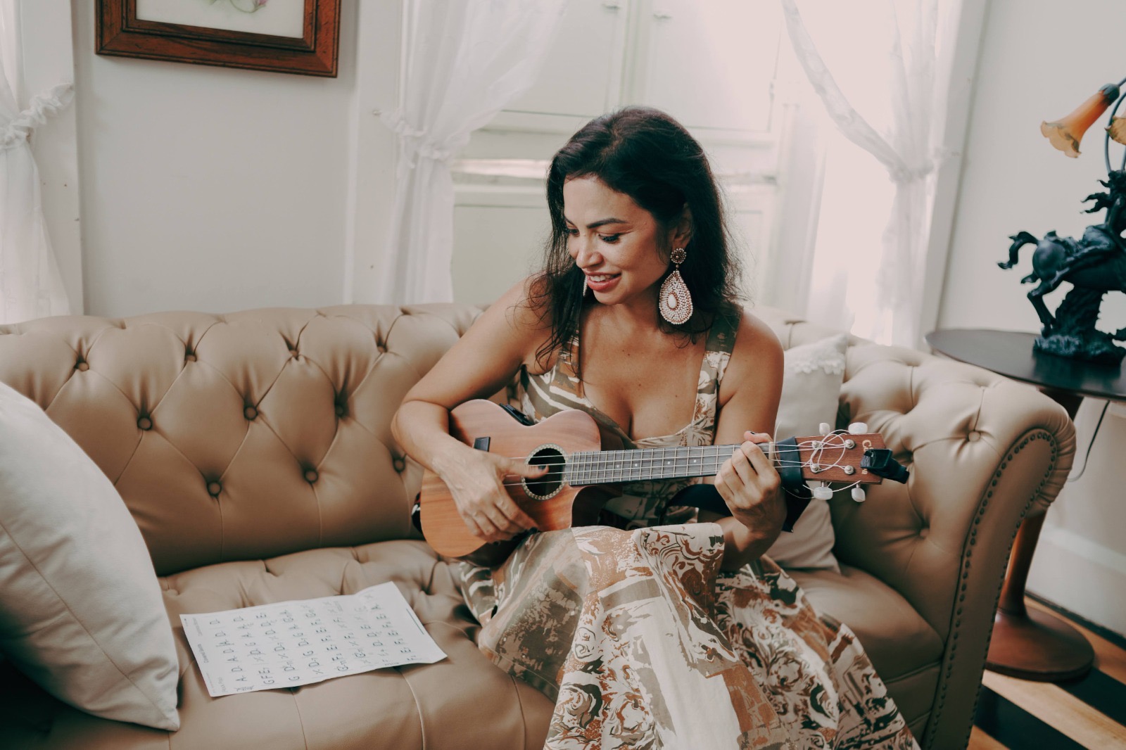 Flavia Bittencourt apresenta o show “Todo Domingos”, no dia 13 de outubro, na Casa de Francisca.